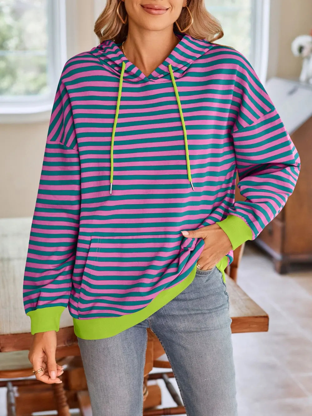Loose casual striped hooded sweatshirt