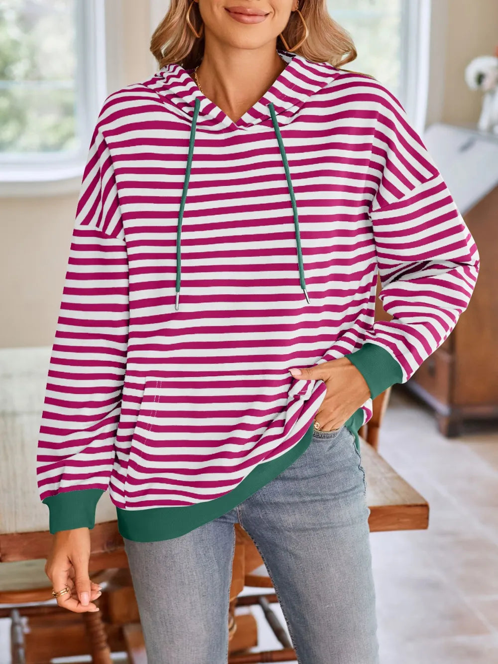 Loose casual striped hooded sweatshirt