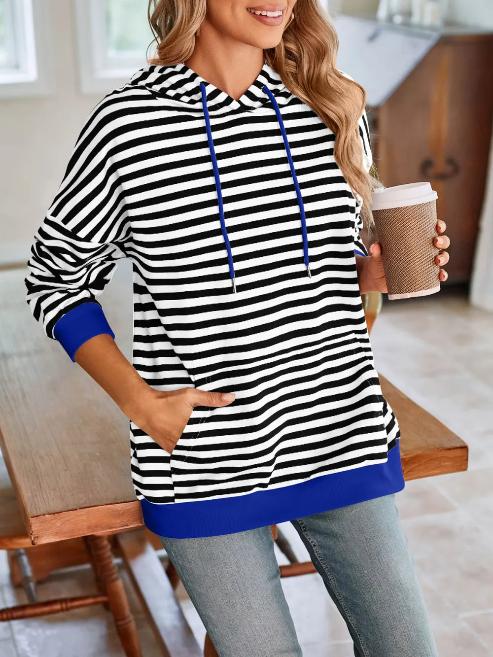Loose casual striped hooded sweatshirt