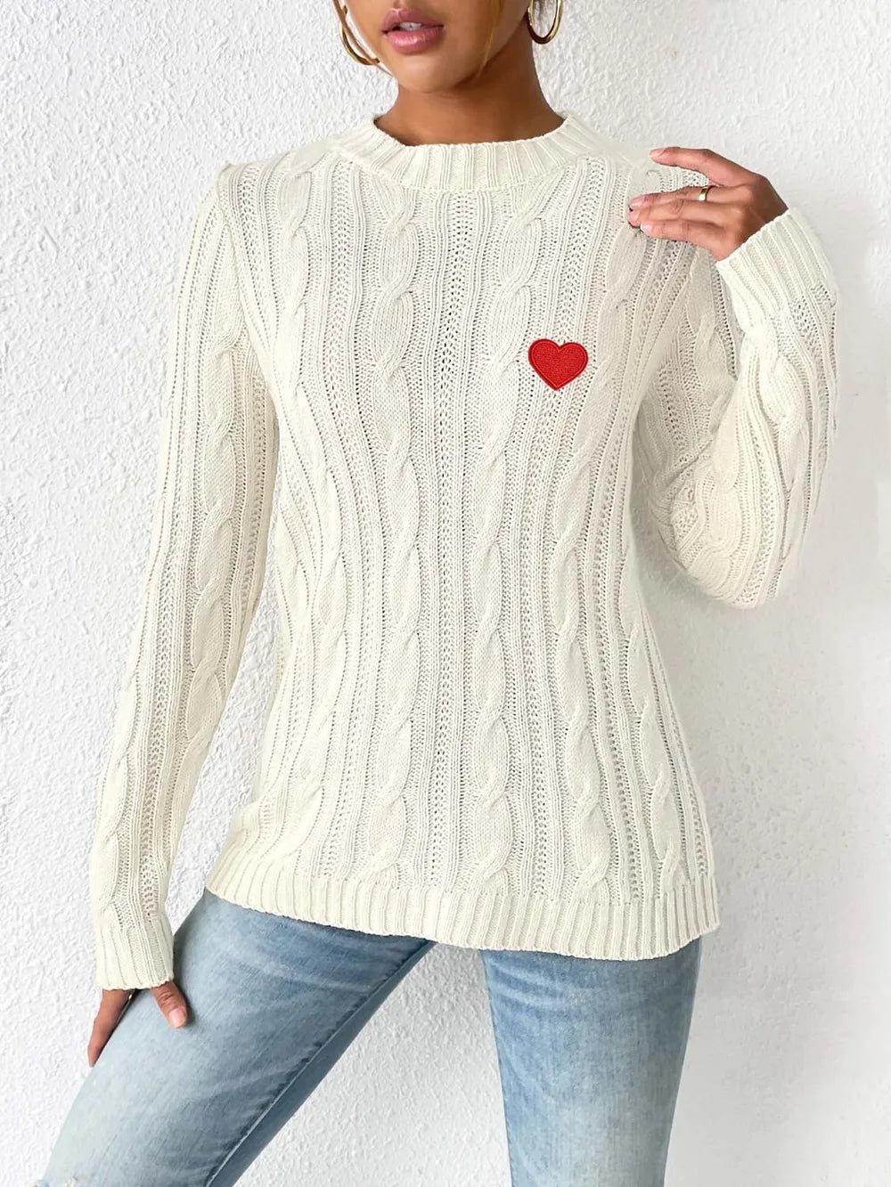 Autumn and winter round neck pullover simple base shirt heart sticker woven sweater