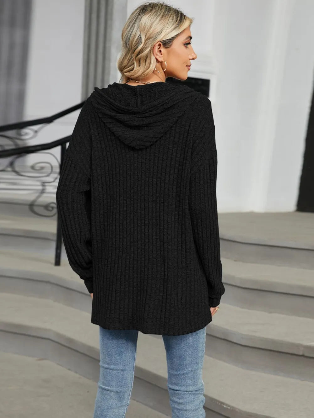 Autumn and winter new solid color hooded button loose long sleeved top