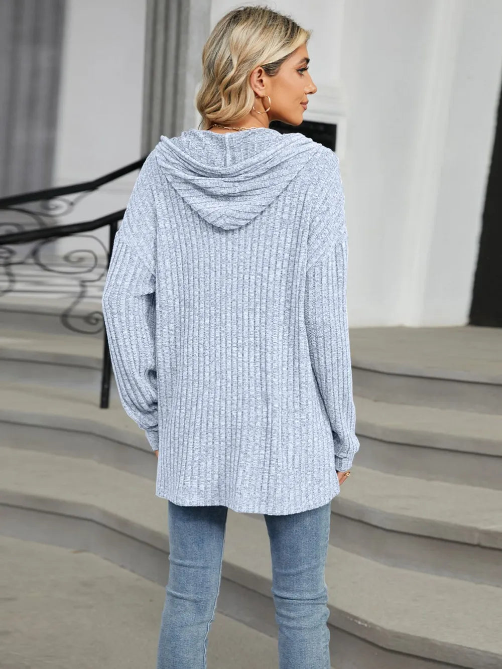 Autumn and winter new solid color hooded button loose long sleeved top
